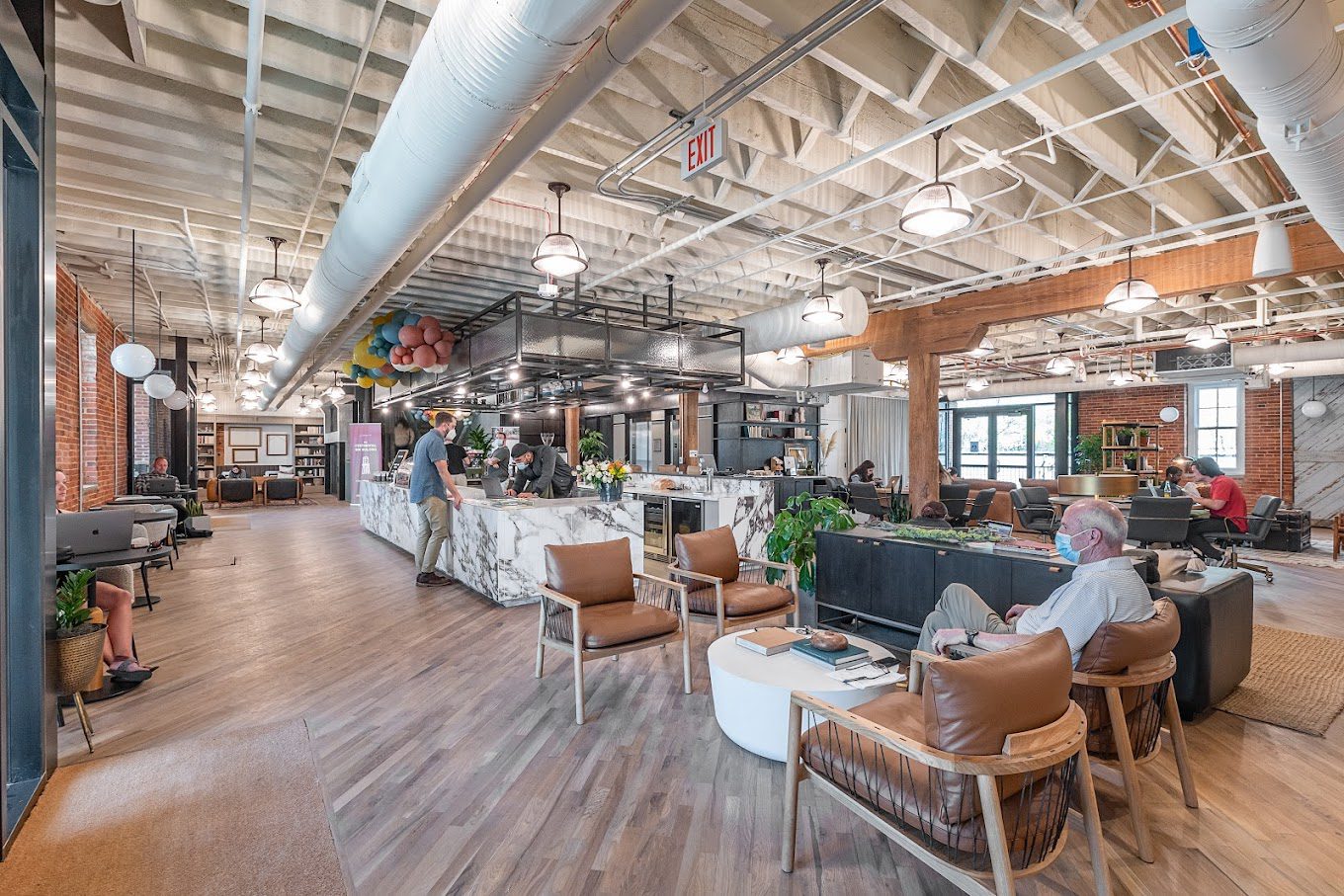 3309 Elm St, Dallas-1 customer service lobby