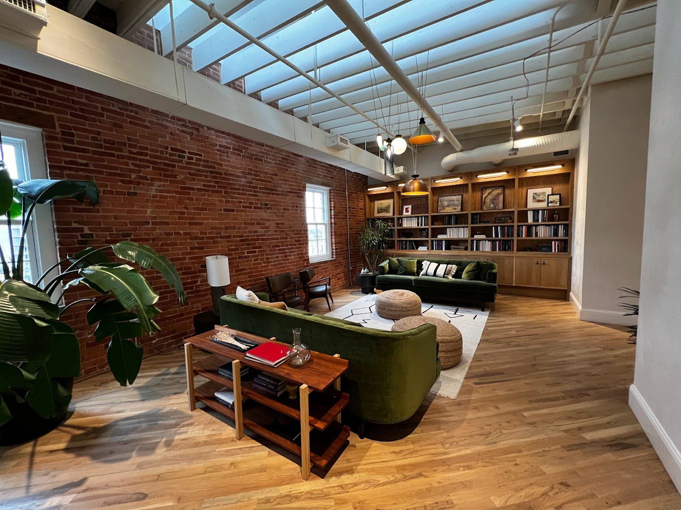 sound-masking-office corporate lobby